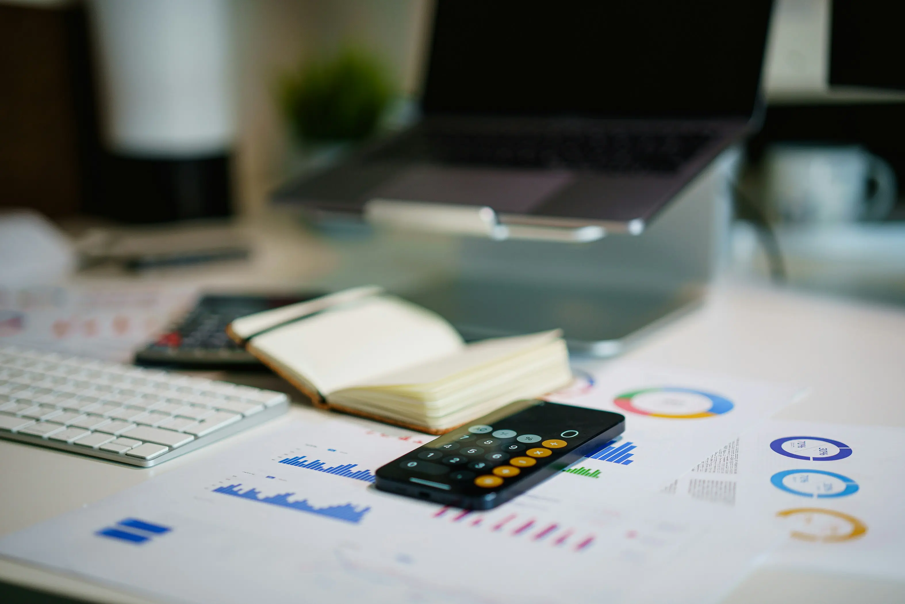 The Bootstrap Growth Engine: 101 High-ROI Marketing Tactics for Lean Budgets